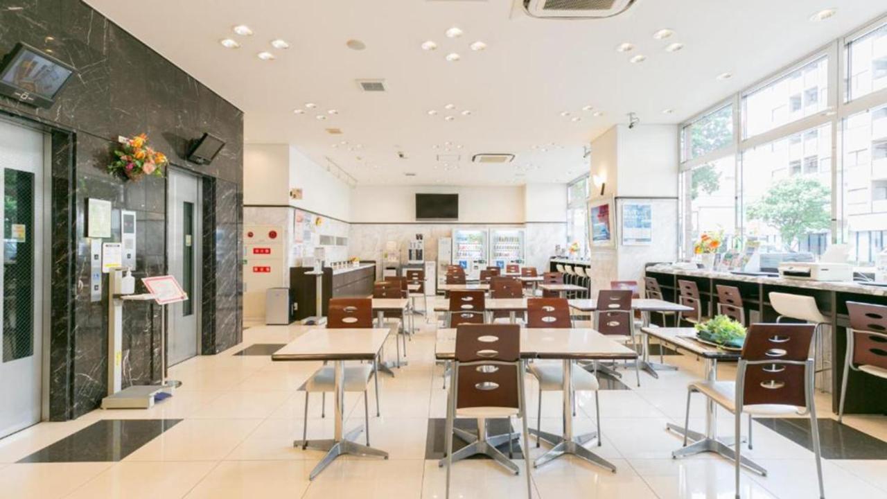 Toyoko Inn Chiba Minato Ekimae Exteriör bild