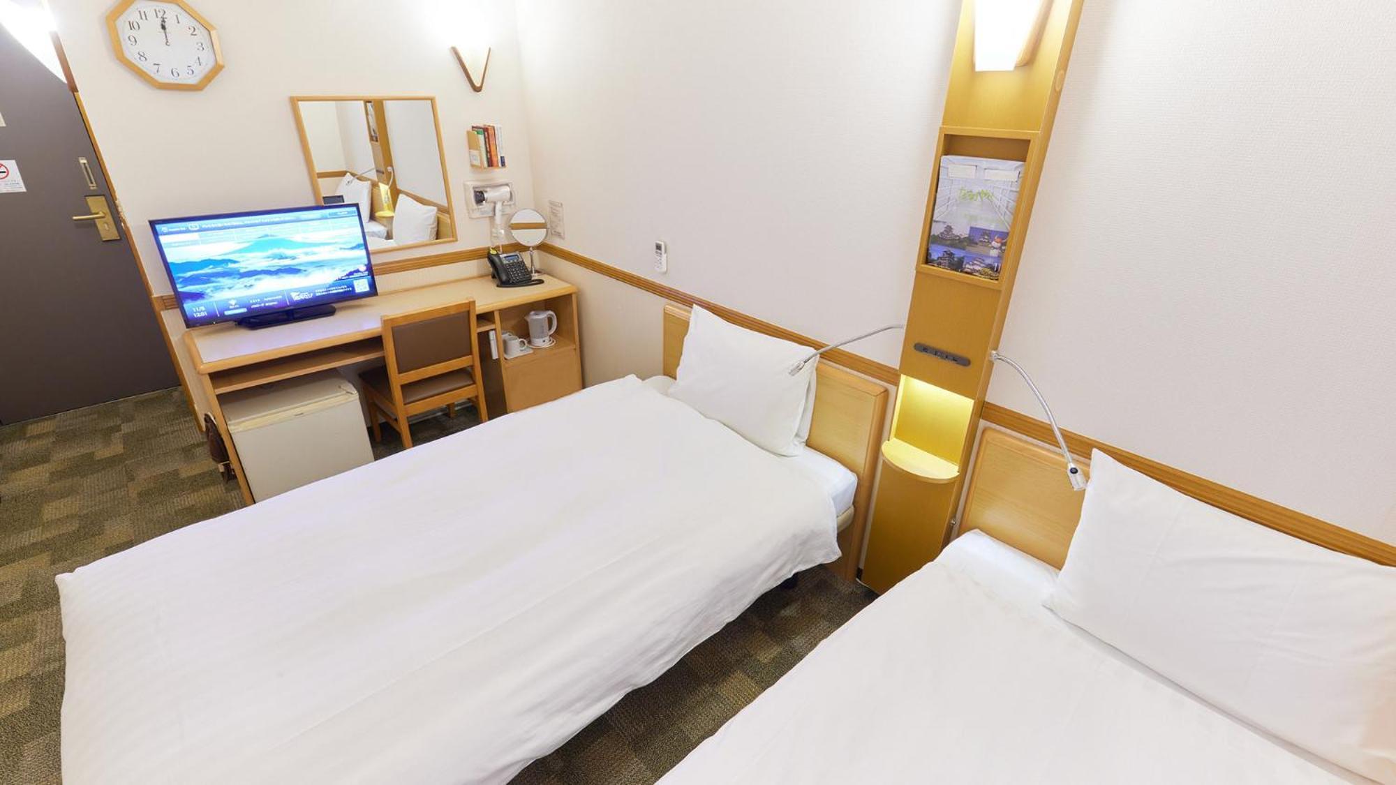 Toyoko Inn Chiba Minato Ekimae Rum bild
