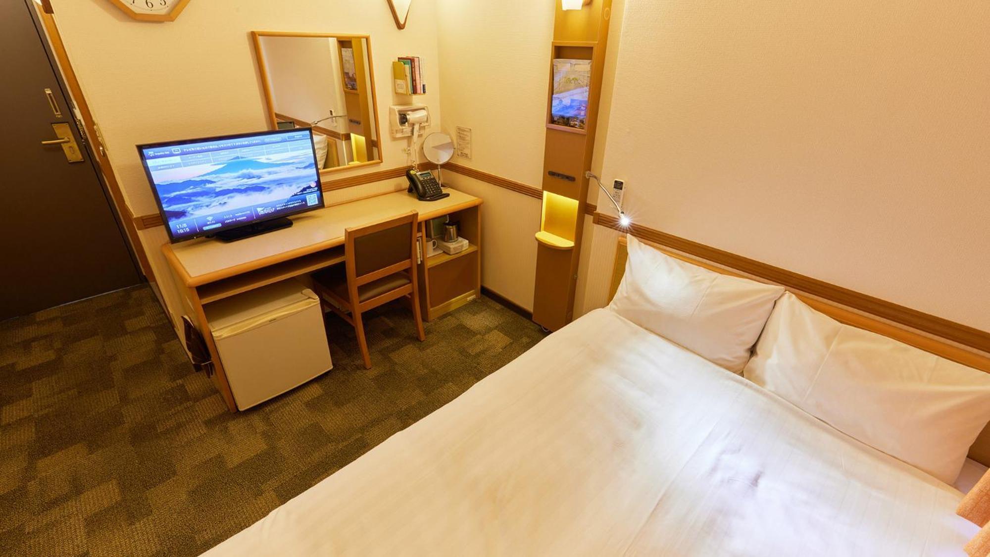 Toyoko Inn Chiba Minato Ekimae Rum bild