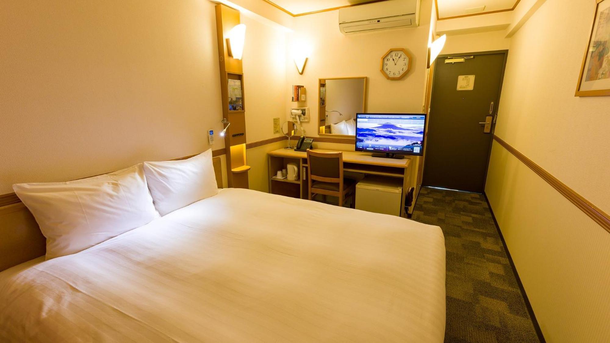 Toyoko Inn Chiba Minato Ekimae Rum bild