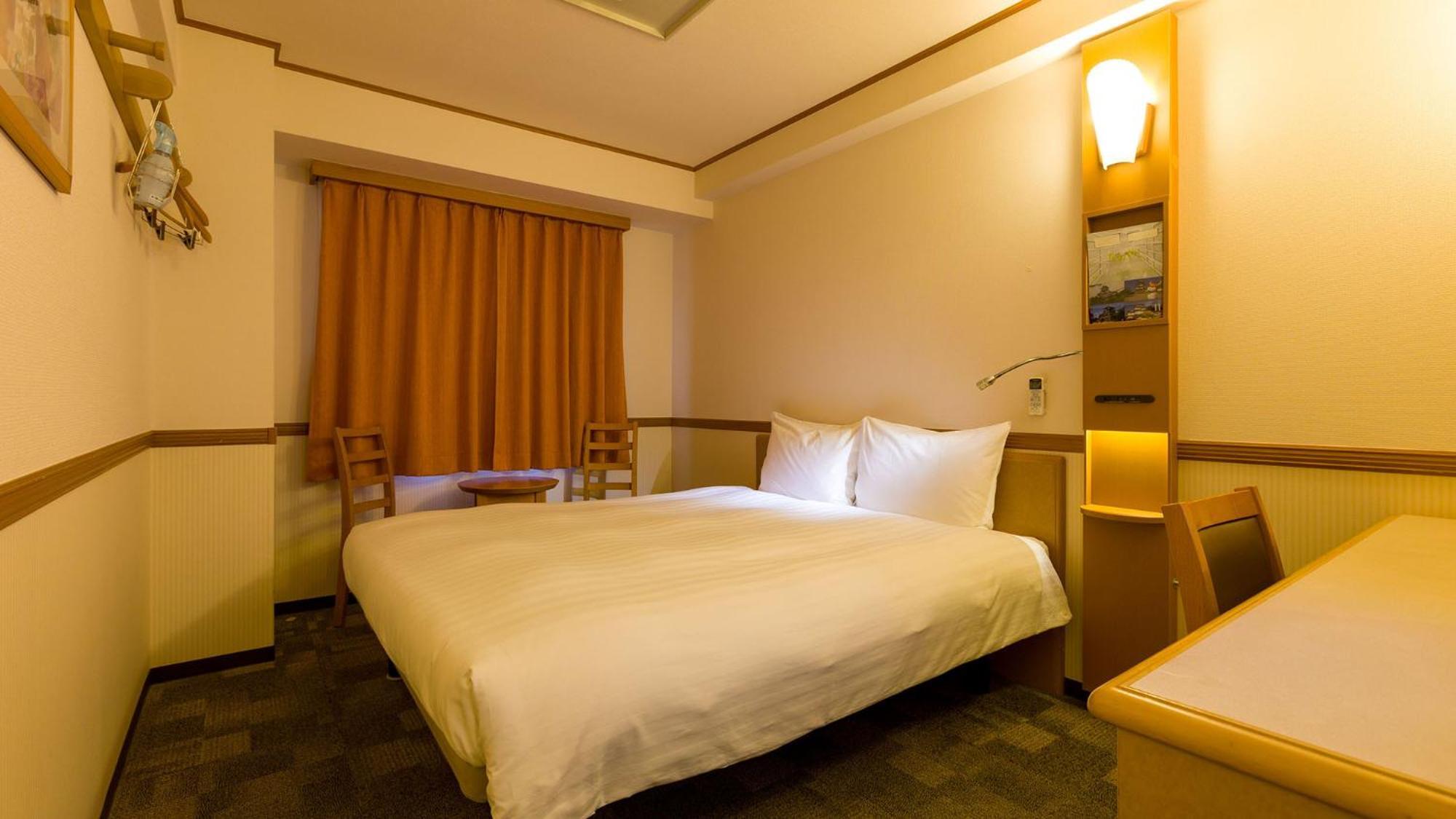 Toyoko Inn Chiba Minato Ekimae Rum bild