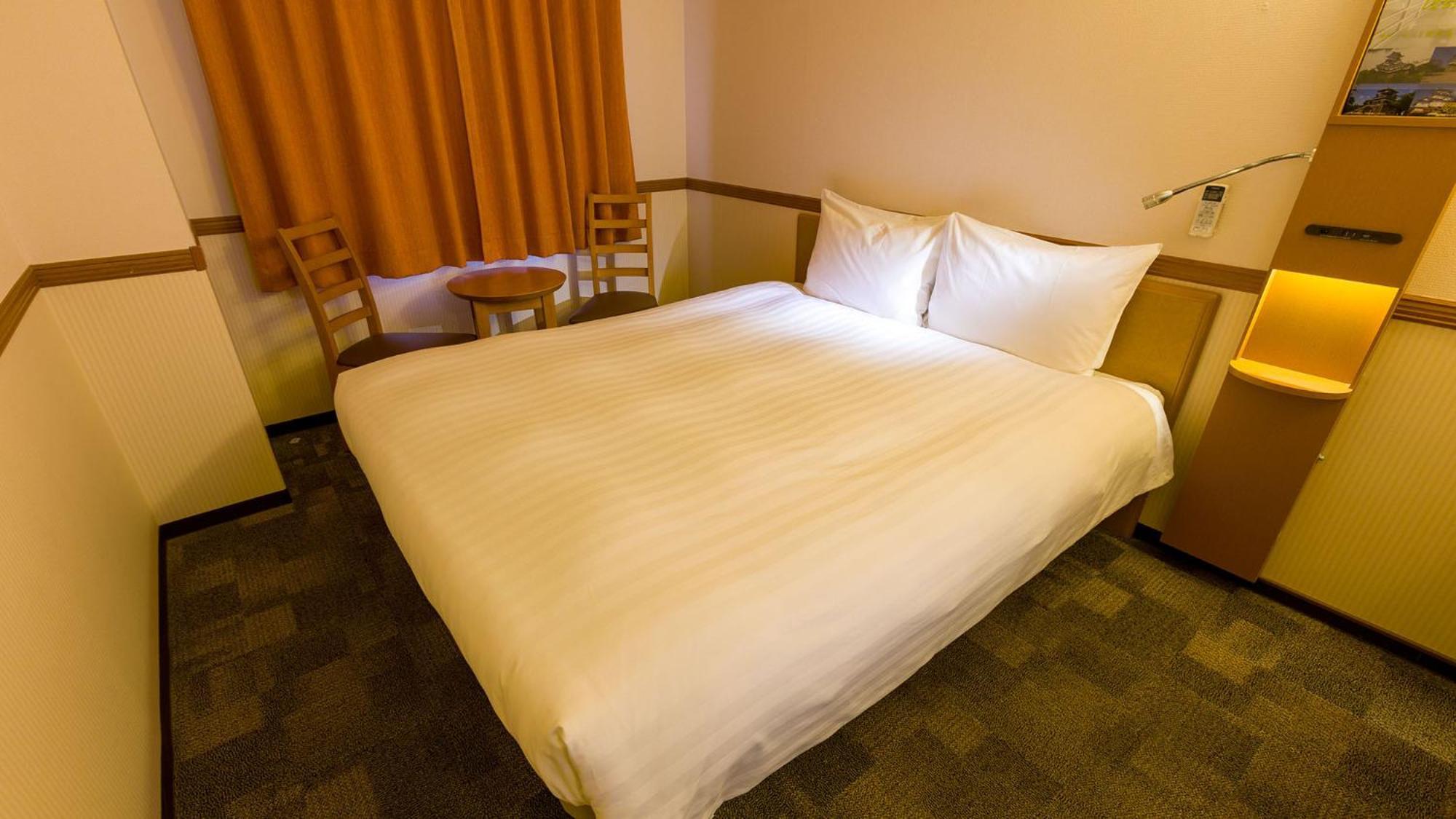 Toyoko Inn Chiba Minato Ekimae Rum bild