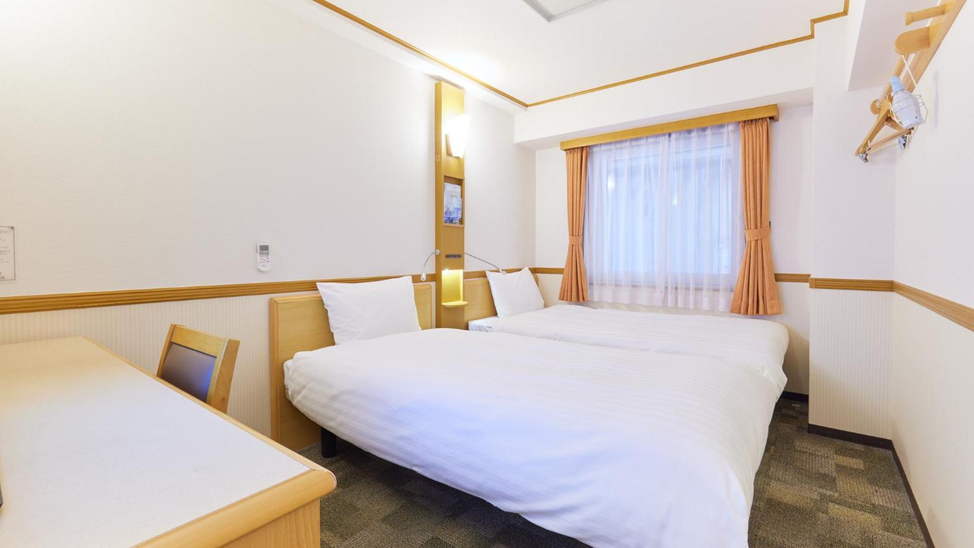 Toyoko Inn Chiba Minato Ekimae Exteriör bild