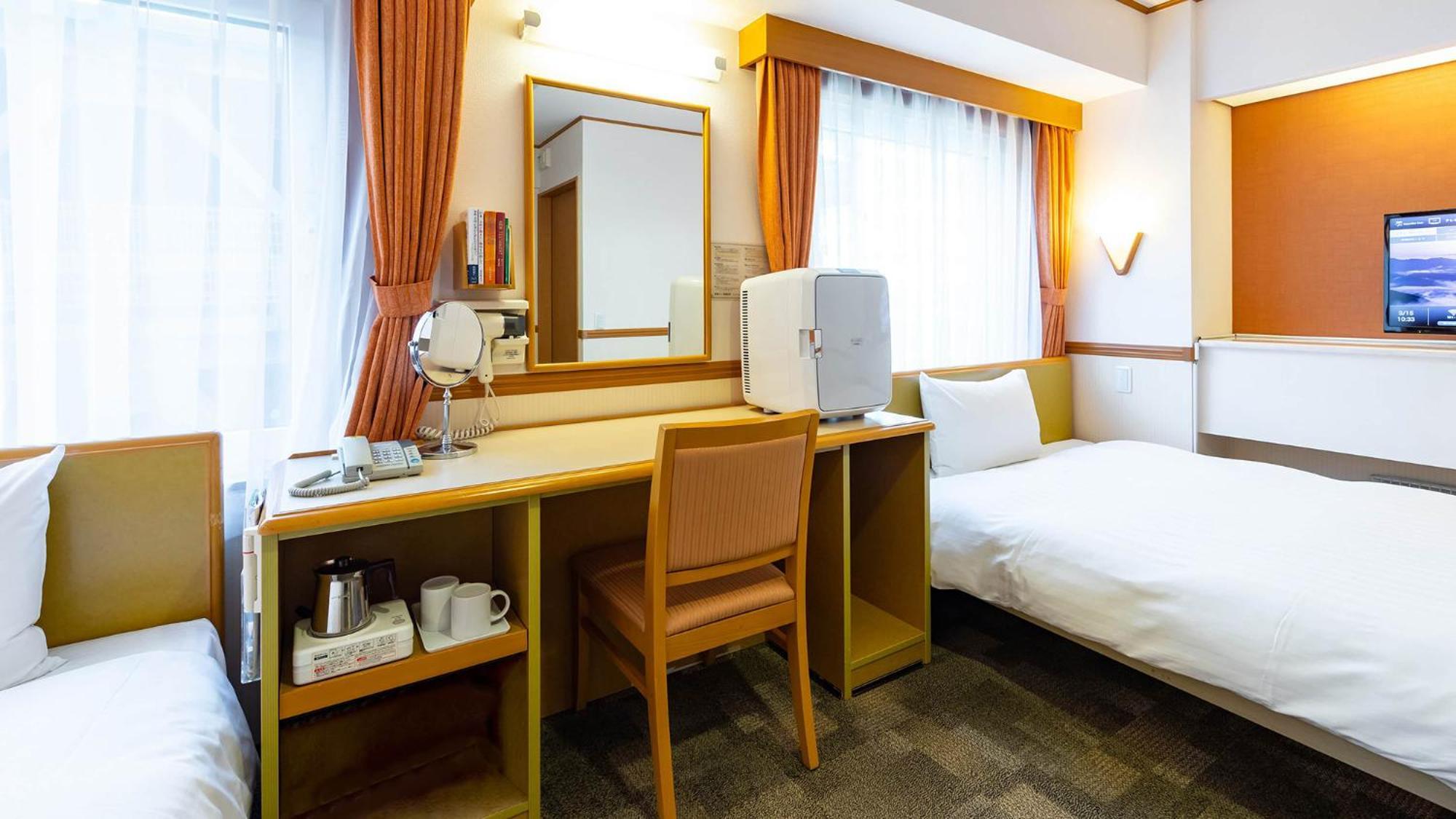 Toyoko Inn Chiba Minato Ekimae Rum bild